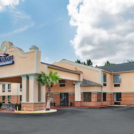 Baymont By Wyndham Hinesville Fort Stewart Area Extérieur photo