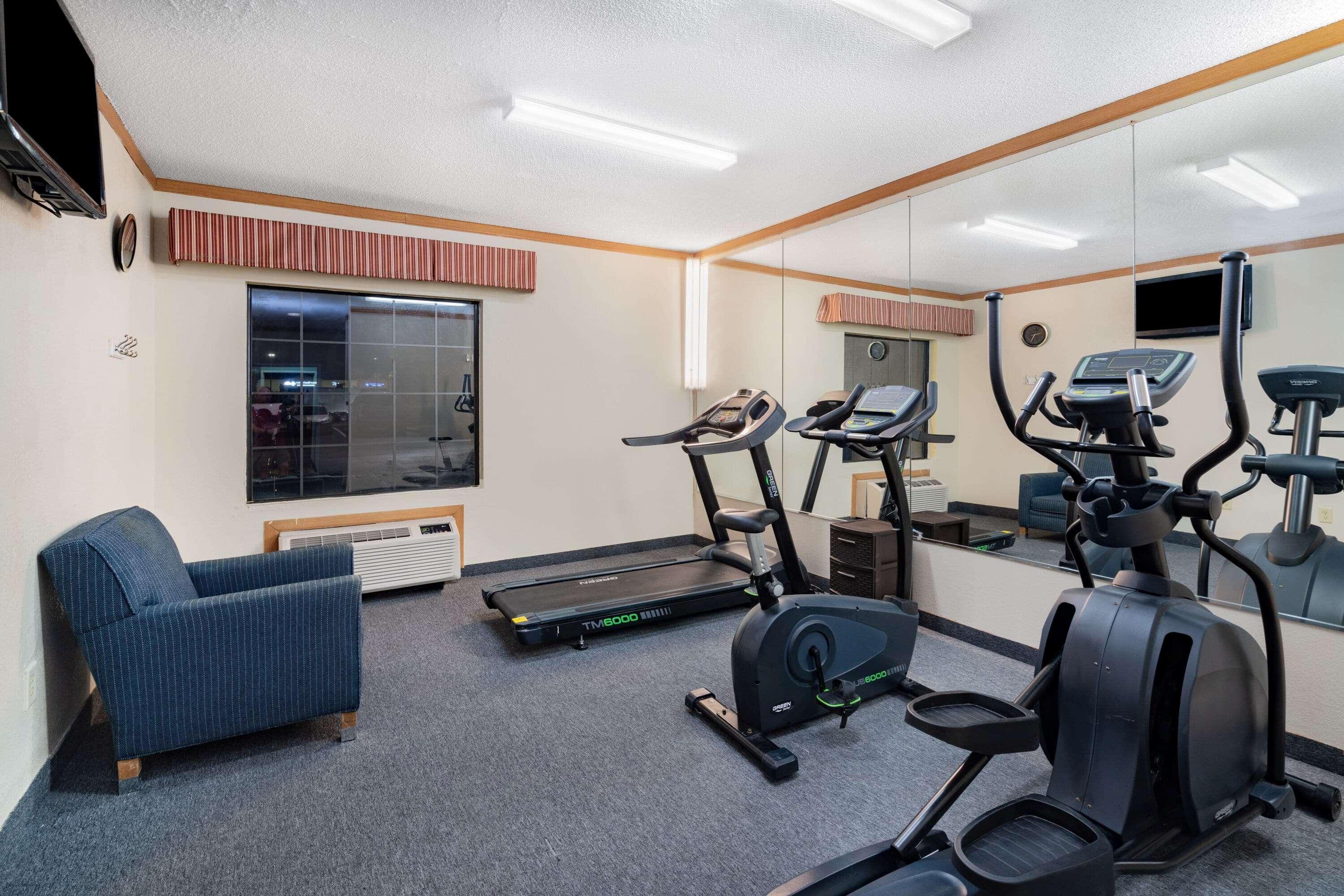 Baymont By Wyndham Hinesville Fort Stewart Area Extérieur photo