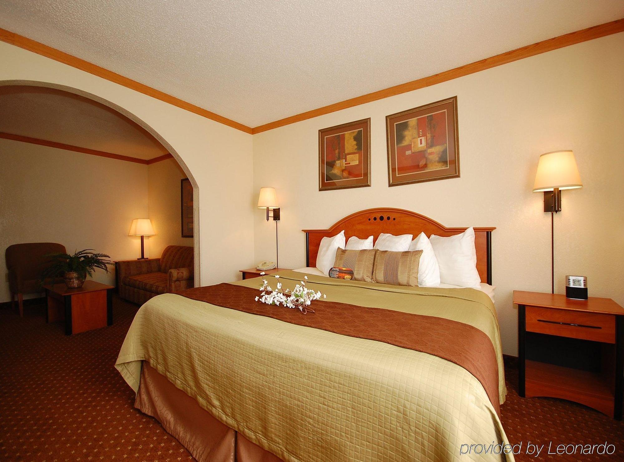 Baymont By Wyndham Hinesville Fort Stewart Area Chambre photo