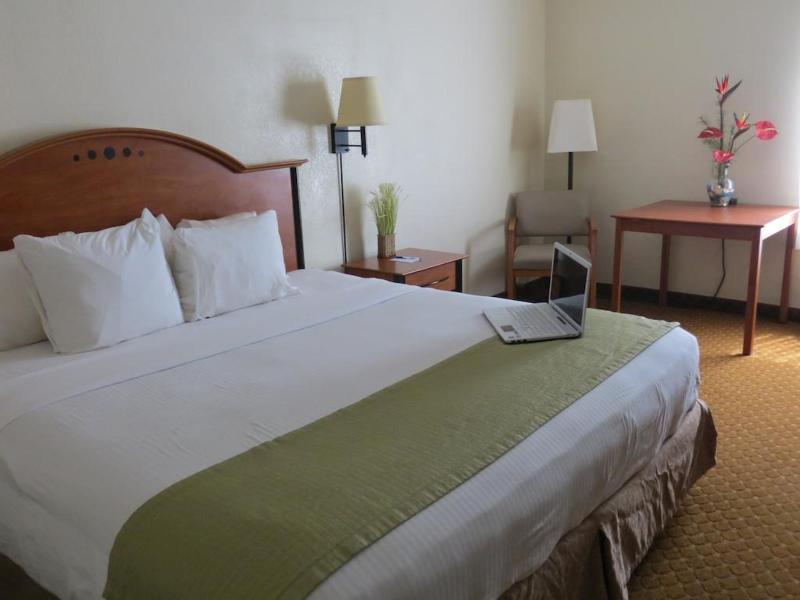 Baymont By Wyndham Hinesville Fort Stewart Area Extérieur photo