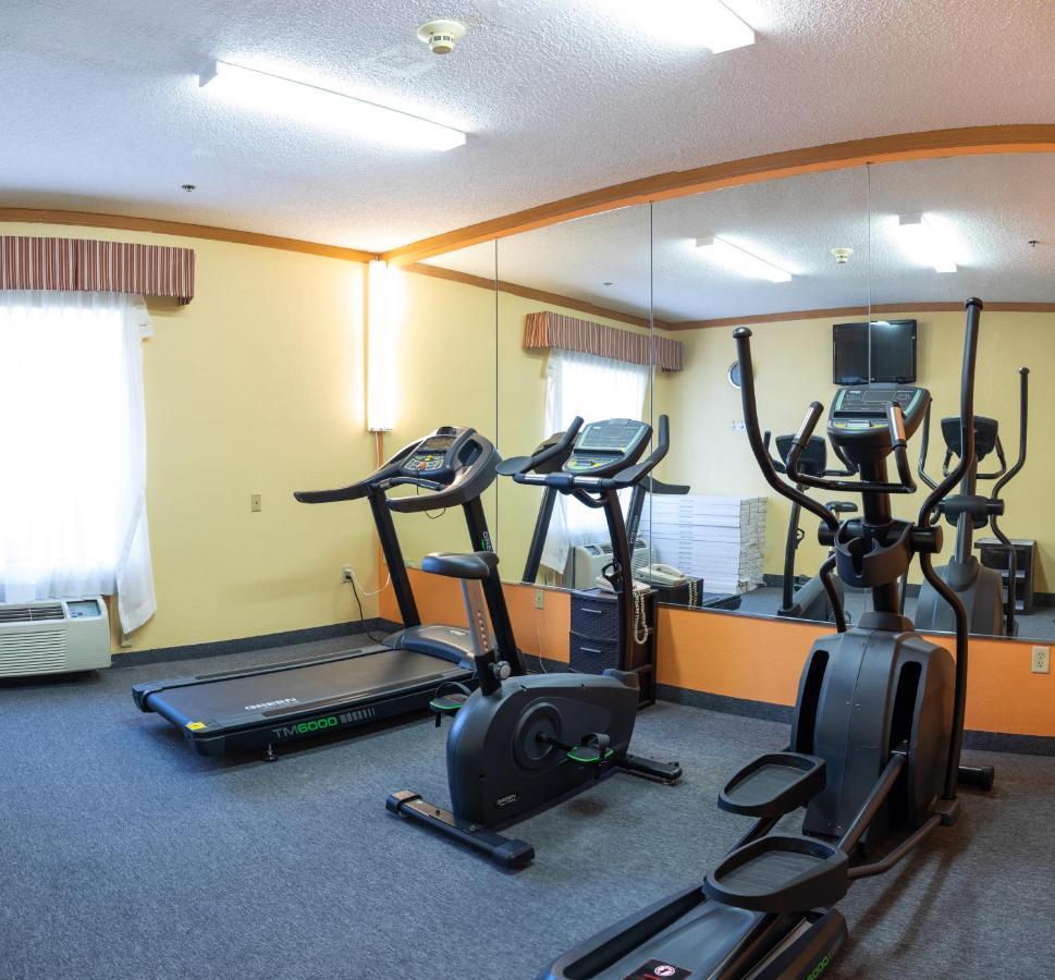 Baymont By Wyndham Hinesville Fort Stewart Area Extérieur photo